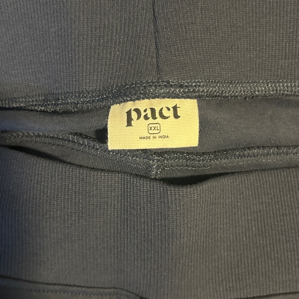 Pact Organic Airplane Pintuck Wide Leg Pant - Picture 4 of 4